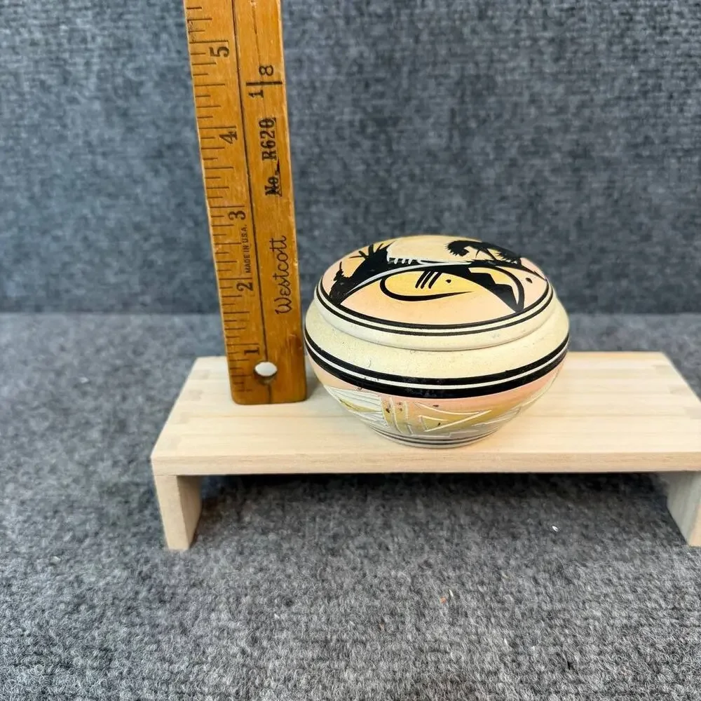 Vintage Navajo Style Ceramic Trinket Box Signed Nesbit Native American